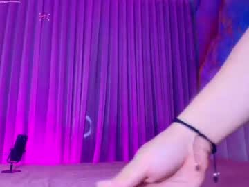 estrella_hanks_