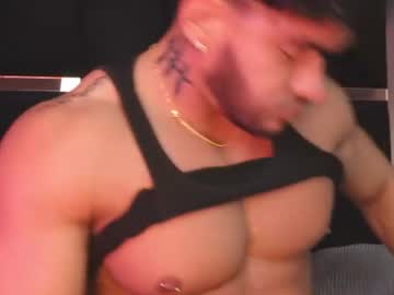 logan_roux