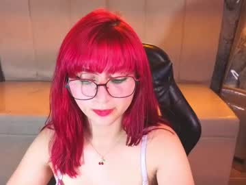 queen_red_v