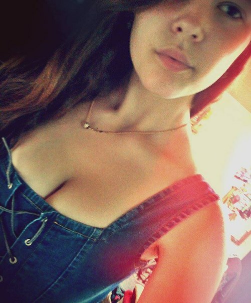 sext brunette teen tease with perfect body — 18