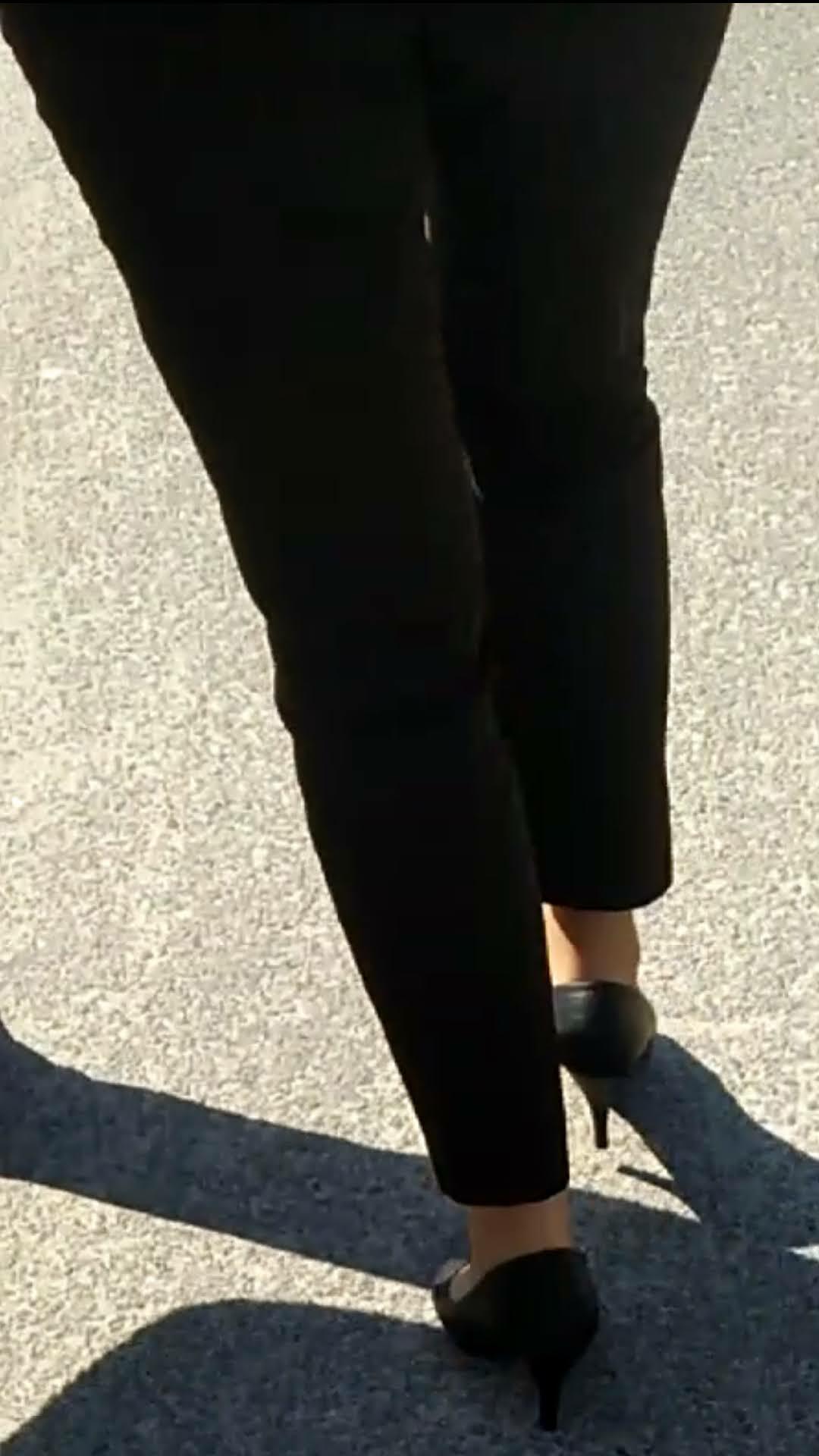 Sexy friends mom vpl cameltoe and upskirt compil — 48