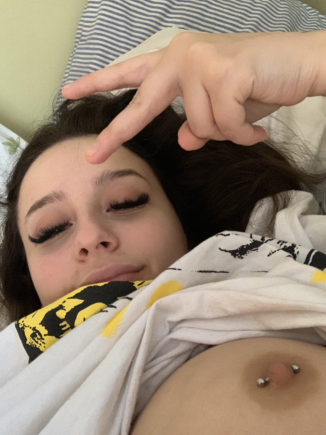 Hot naked teen with tattoos — 21