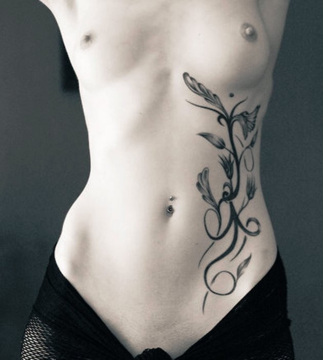 Tattooed Women — 19