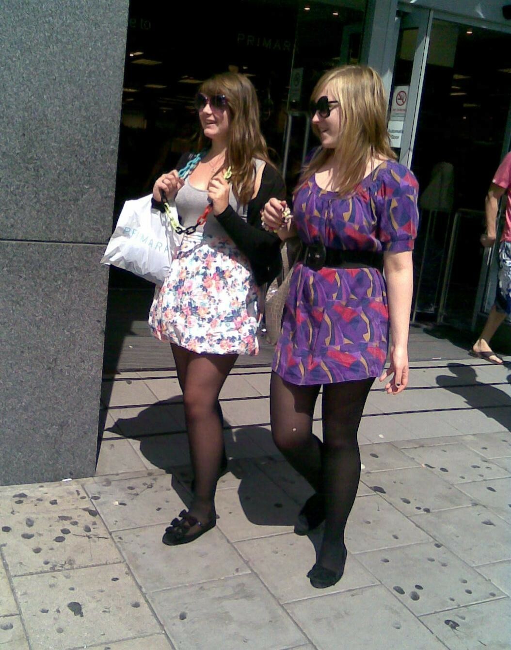 Street/public pantyhose 02 — 9
