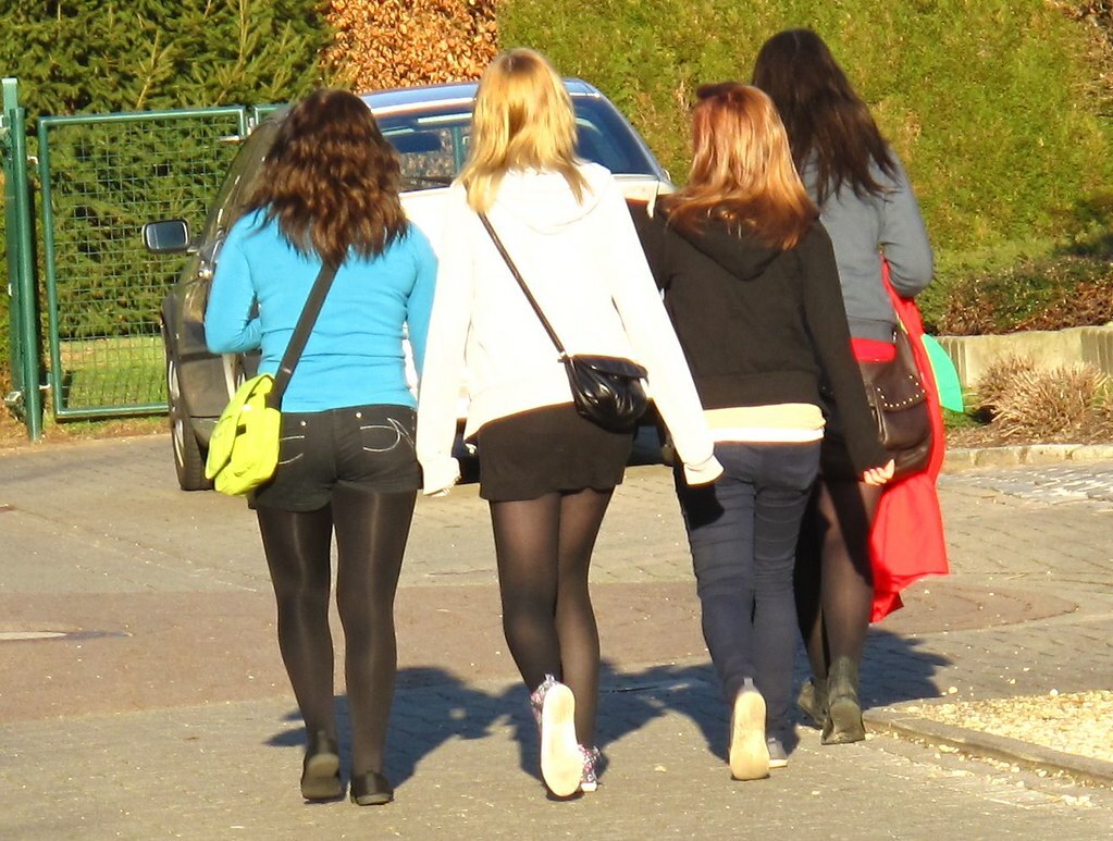 Street/public pantyhose 02 — 8