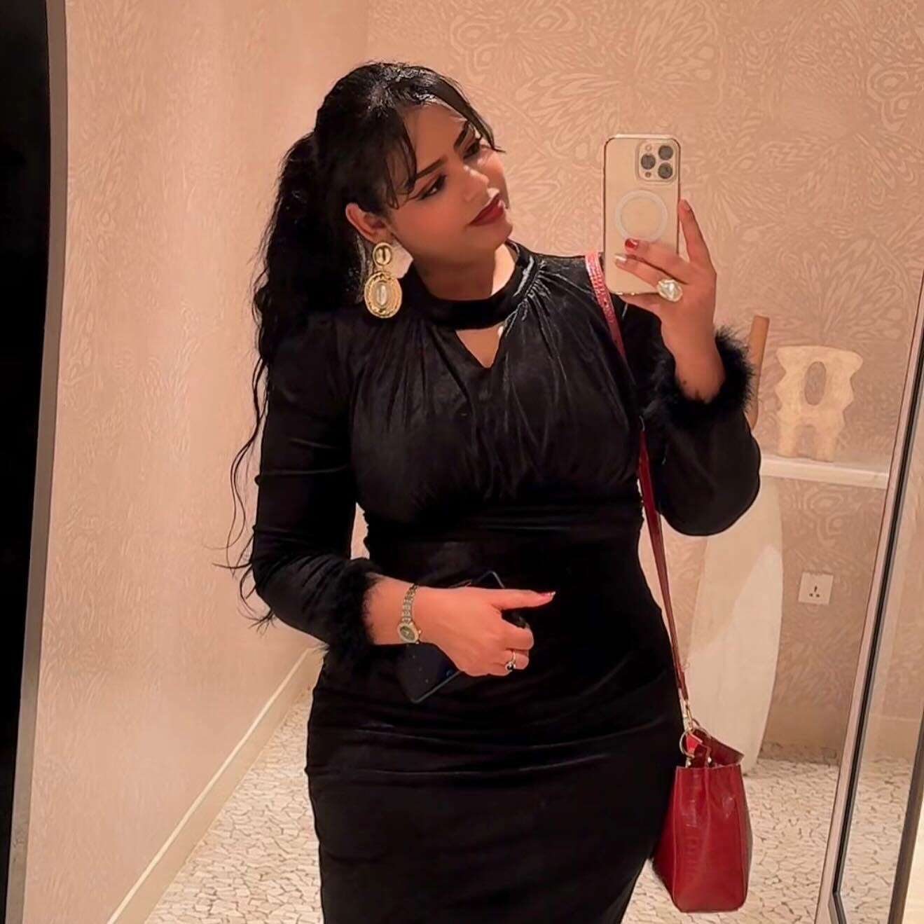 thick arab whore dubai escort — 5